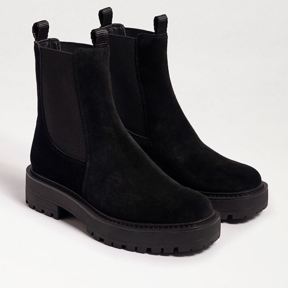 New with tags Sam Edelman black Chelsea boots